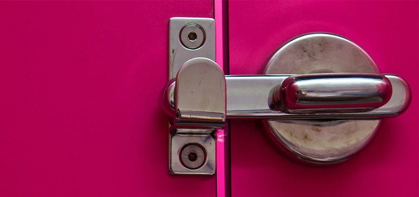 Childproof Gate Lock in Roseland, California